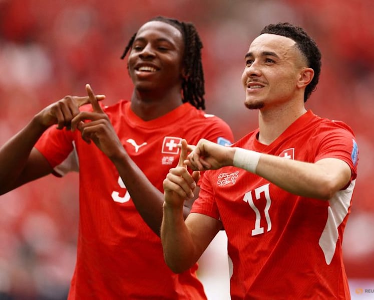 Vargas, Manzambi strike as Switzerland top group with 2-1 victory over Canada