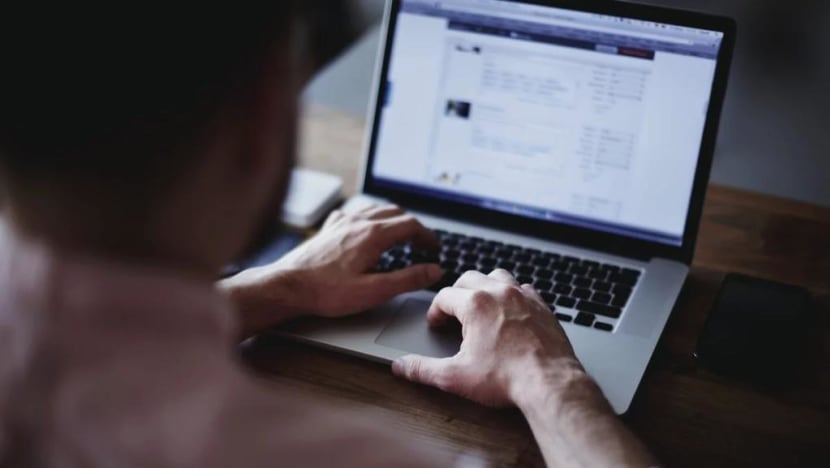 Covid-19: MOM issues 129 stop-work orders, as firms move to comply with segregation, telecommuting measures