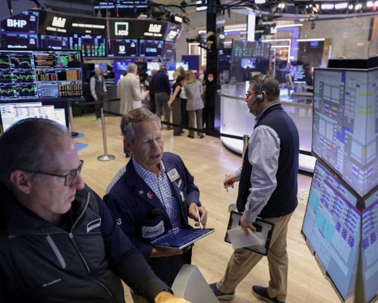 Stocks fall as US bond yields rise, oil eases after latest Iran war headlines