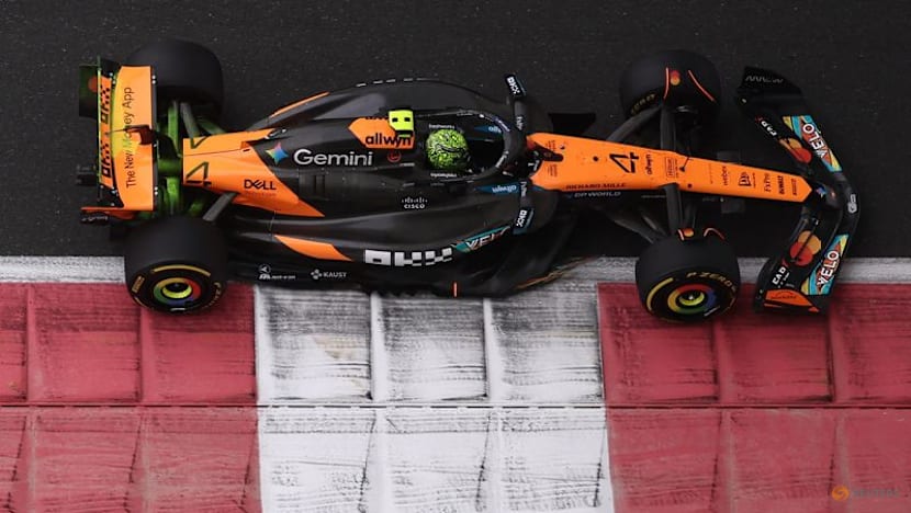 Norris quicker than Verstappen in Abu Dhabi practice, Piastri lags