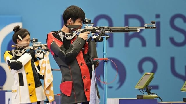 中国射击选手夺下本届奥运会的首面金牌