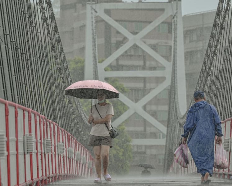 As it happened: Typhoon Gaemi makes landfall in Taiwan
