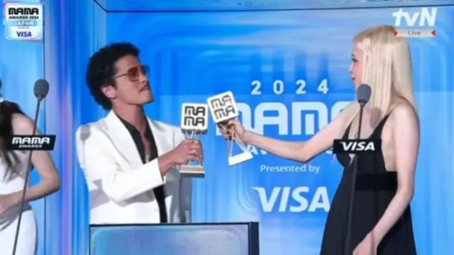 Rosé、Bruno Mars同获奖　MAMA颁奖典礼首秀“APT.”