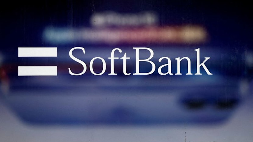 SoftBank books $1.6 billion profit in third quarter