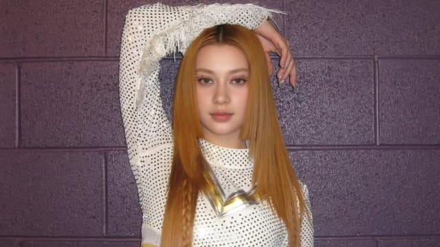 女团Katseye成员Megan狮城探亲！粉丝Bugis+巧遇她