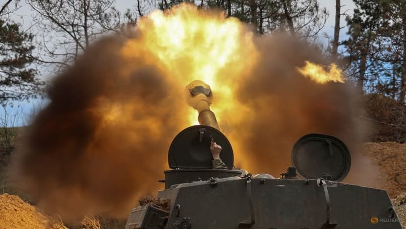 Ukraine struggles to hold eastern front as Russians advance on cities Ukraine struggles to hold eastern front as Russians advance on cities
