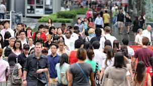 "வெளிநாட்டு ஊழியர்களைக் கூட்டலாமா?"- முதலாளிகளுக்குப் பிரதமரின் பதில்