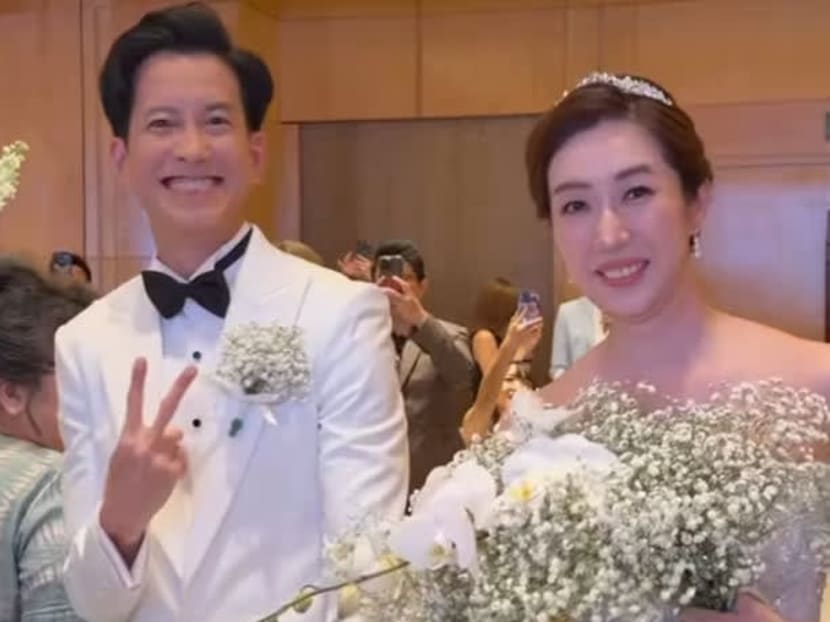 Actor Benjamin Heng remarries, 6 years after first wife's death