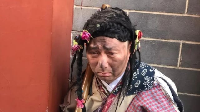 中国男子景区扮演乞丐 每月工资约2000新元