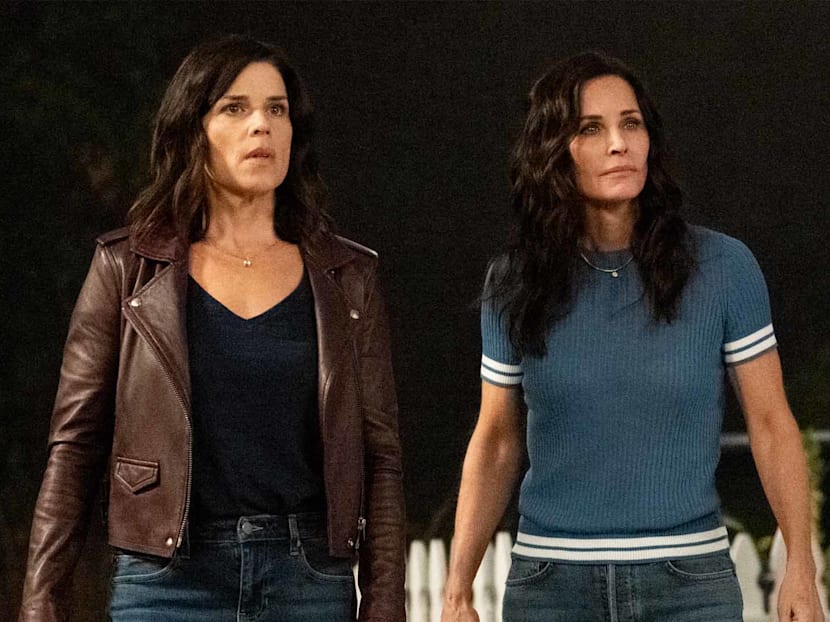 Trailer Watch: Neve Campbell, Courteney Cox, David Arquette Return For More Slasher Action In The New Scream