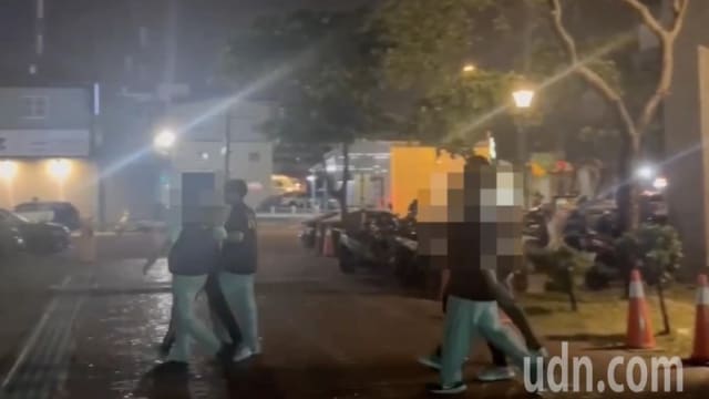 为公司招待女郎出头  三台男街头开25枪寻仇