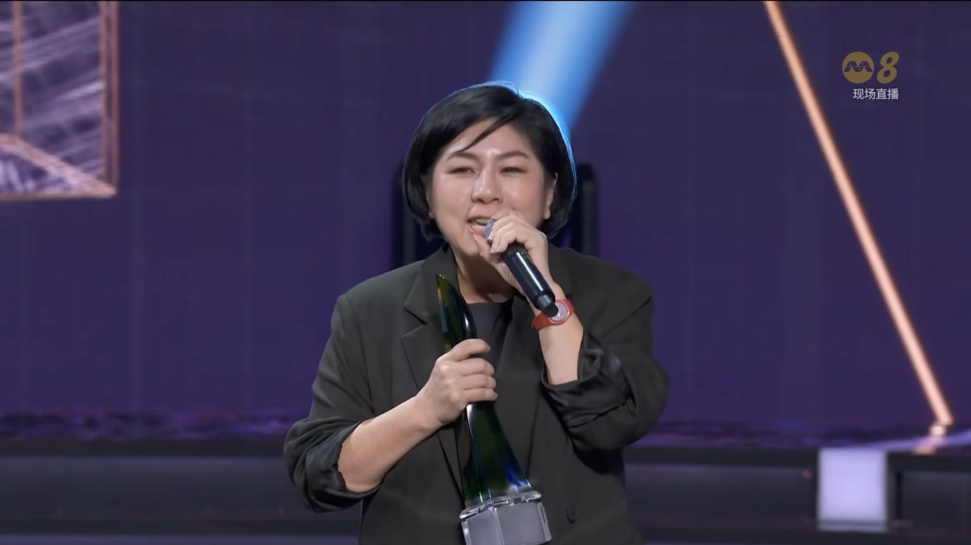 【红星大奖2026】蔡琦慧、雅慧顺利“10大”毕业!张颖双首次得奖,秀出妈妈鼓励的红包 - vibes by 8world