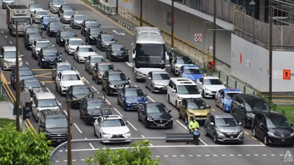 COE ditutup lebih tinggi; premium Kategori A melonjak kepada S$128,500