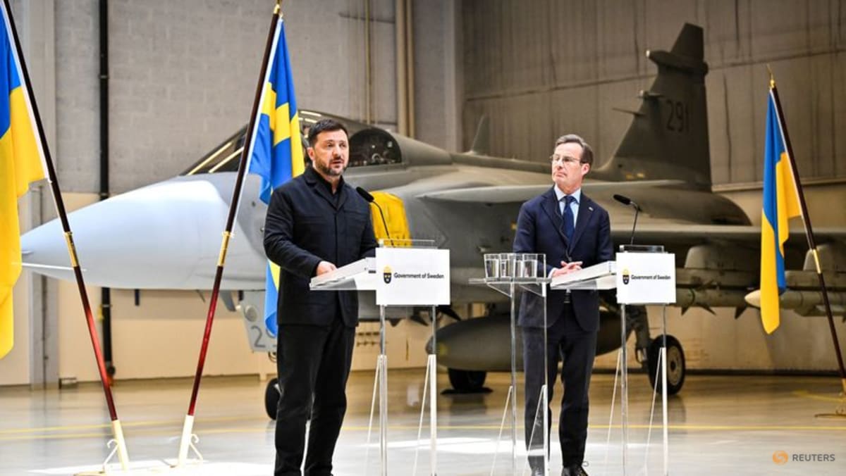 Ukraine to buy up to 20 Gripen jet fighters, Sweden to donate 16