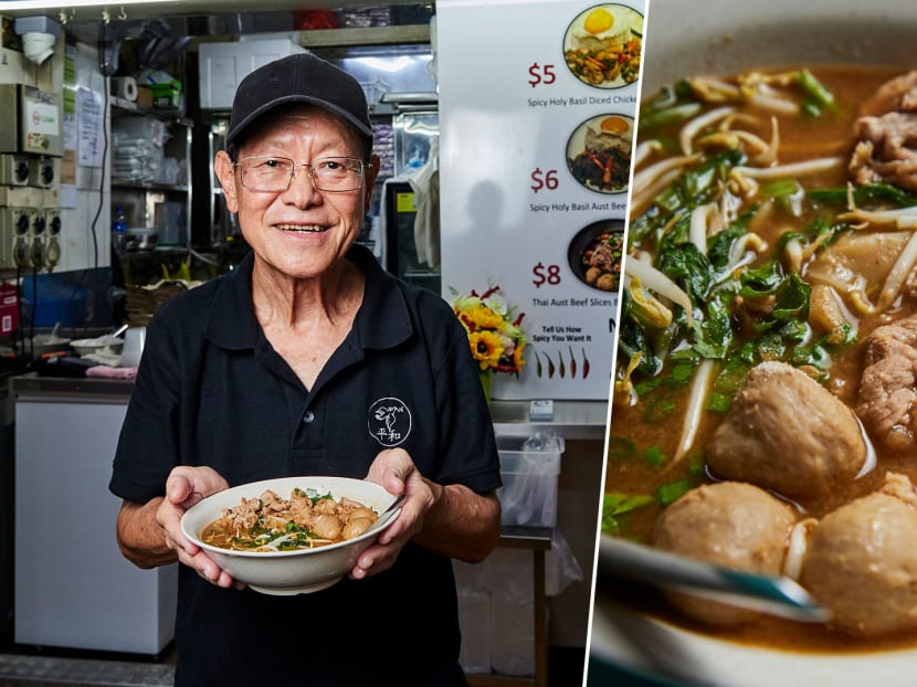 Doctorate Holder Becomes Hawker At 76, Moves Into 8-Bed Hostel Room To Be Nearer To Thai Food Stall