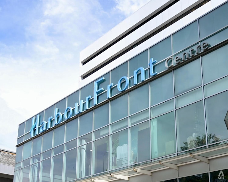 Private-hire driver gets court-ordered fine for loitering at HarbourFront Centre taxi stand to look for passengers