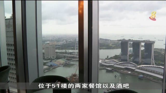 滨海湾跨年倒数活动再现 附近餐馆跨年夜几乎满座