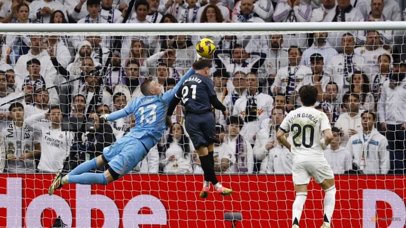 Real Madrid maintain pressure in title race after easy win over Rayo Vallecano