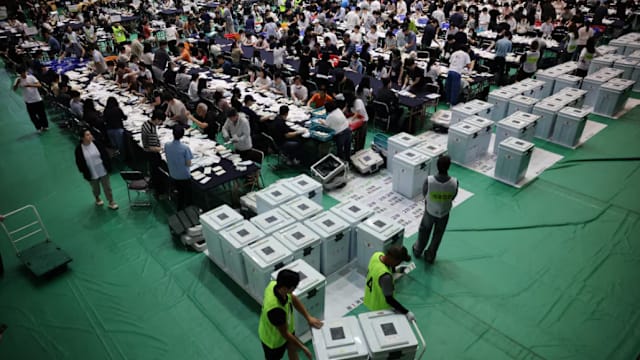 韩国地方选举计票近尾声 共同民主党大胜
