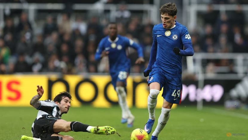 Newcastle squander two-goal lead in thrilling 2-2 draw with Chelsea