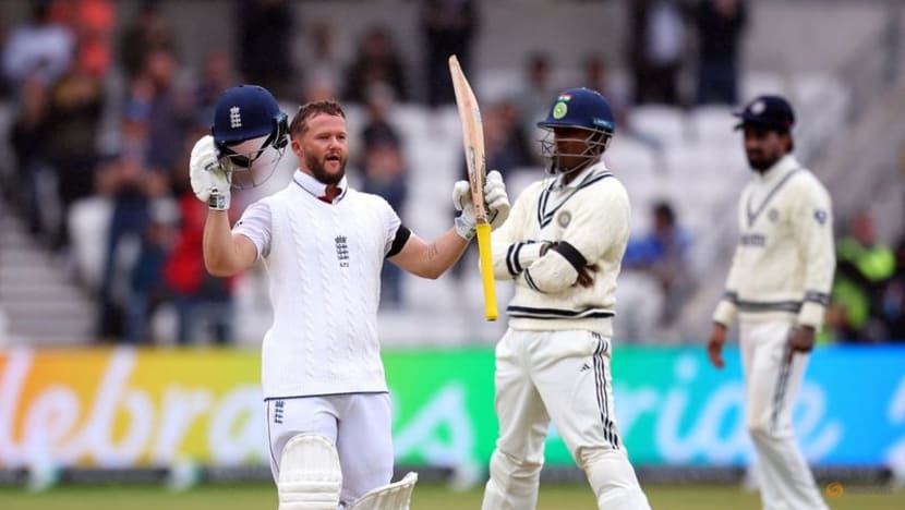 Brilliant Duckett ton steers England to exhilarating India win