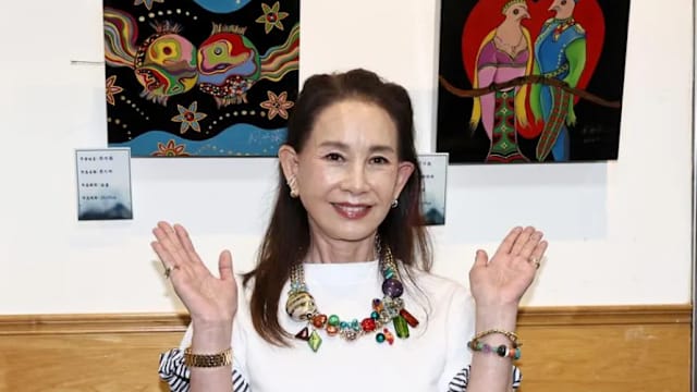 70年代女星、孟耿如干妈周丹薇离婚13年，认“对象很多”！