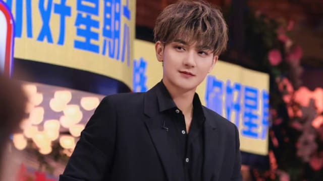 黄子韬自产5万份卫生棉，价格实在太佛心！