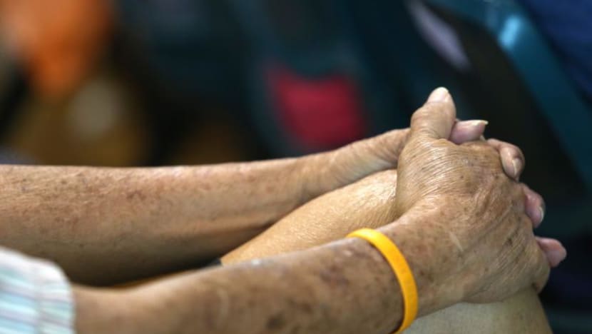 More elderly S’poreans received short-term government aid in 2016