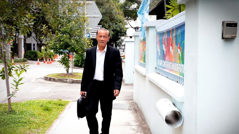 Potential candidates arrive at the Elections Department