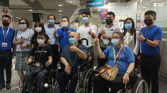 听力练习：“出行友伴”陪残障人士搭公共交通