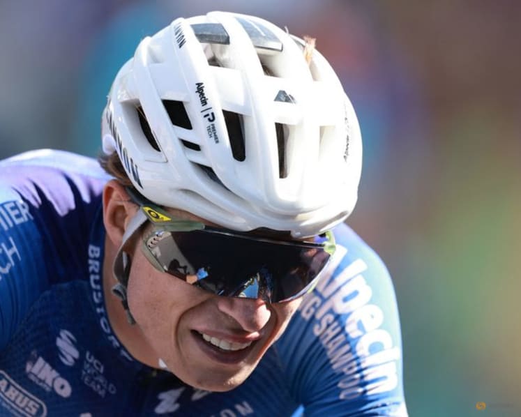Philipsen sprints to victory in Tour de France stage 17, Pogacar retains overall lead