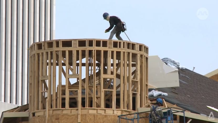 ‘Treated like tools that are disposable’: Texas law gets rid of mandatory rest breaks for construction workers ‘Treated like tools that are disposable’: Texas law gets rid of mandatory rest breaks for construction workers