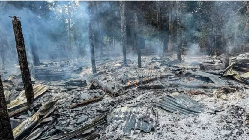 Serangan udara Myanmar ragut 10 nyawa Serangan udara Myanmar ragut 10 nyawa