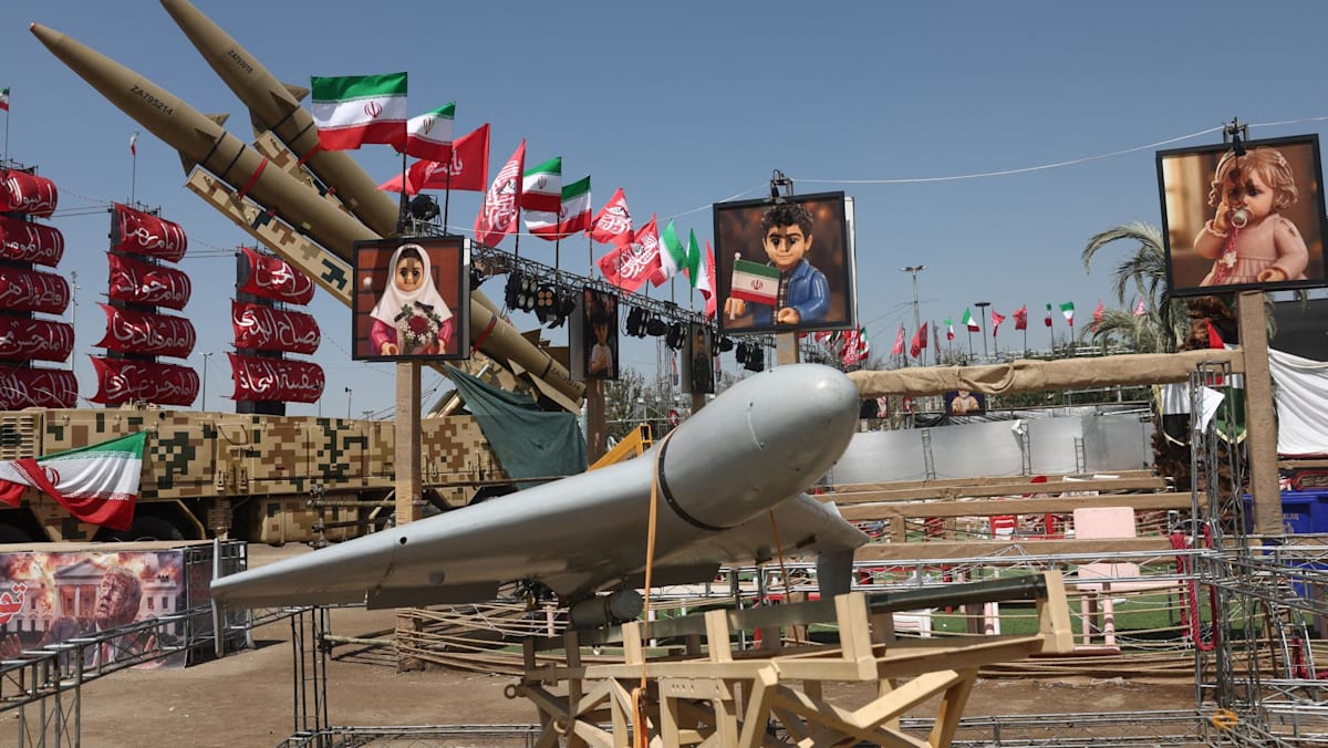 Mediator Pakistan says US-Iran talks ongoing as foes trade attacks