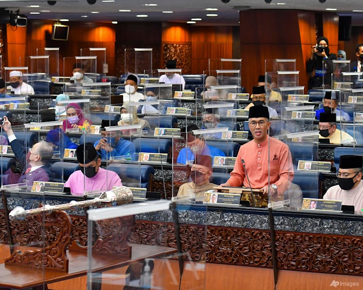 5 key takeaways from Malaysia’s 2022 budget