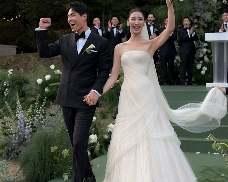 KPop Demon Hunters singer Ejae marries longtime boyfriend Sam Kim in South Korea
