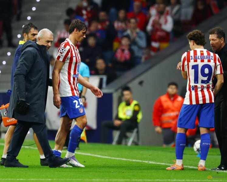 Atletico defender Le Normand sidelined with knee injury