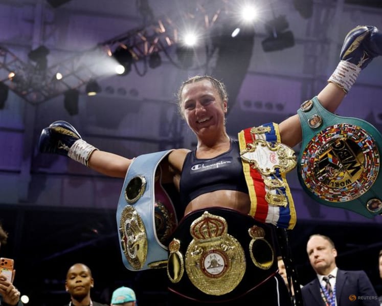 After becoming Britain's youngest undisputed champion, Scotney eager to start from scratch