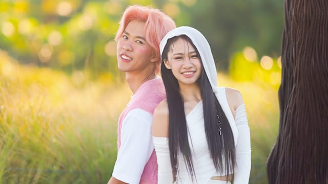 担任甜宠奇幻微短剧男女主角，郭坤耀与Rurusama化身“月老”和“丘比特”