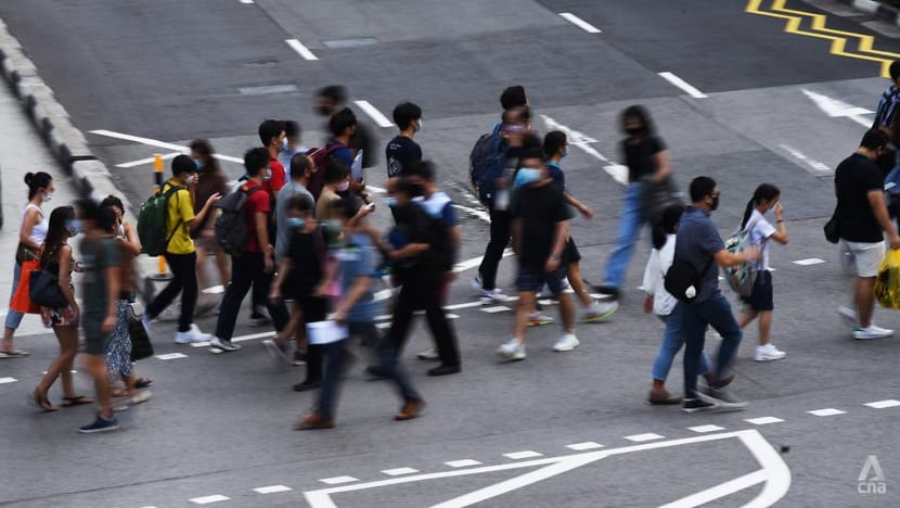 Quarantine period for those exposed to COVID-19 to be cut from 14 to 10 days: MOH Quarantine period for those exposed to COVID-19 to be cut from 14 to 10 days: MOH