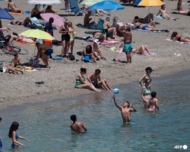 European holidaymakers stay closer to home as Middle East conflict reshapes summer travel