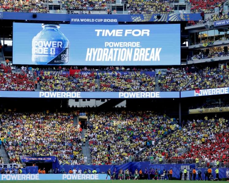 Hydration breaks heat up World Cup debate with players, coaches split on new rule