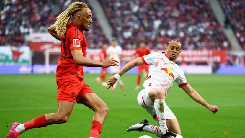 Spurs sign Dutch playmaker Simons from Leipzig Spurs sign Dutch playmaker Simons from Leipzig