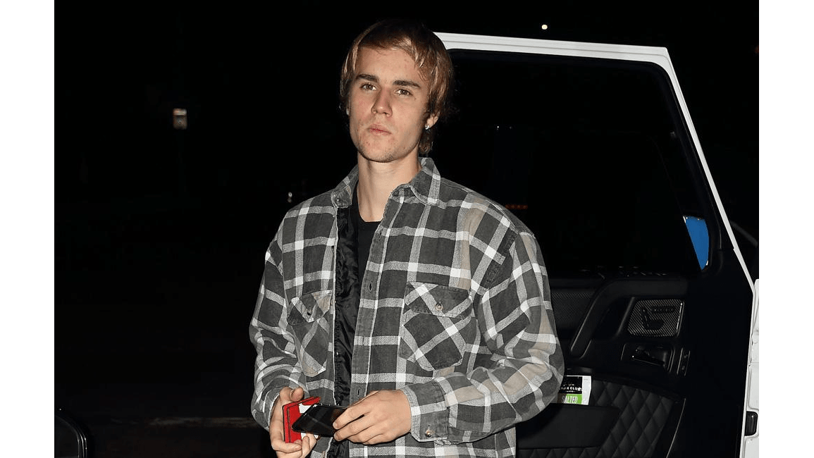 Justin Bieber hotel room intruder arrested - 8days