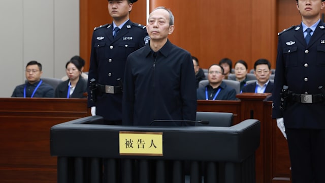 中国国家体育总局前局长苟仲文受贿滥权罪成 判死缓