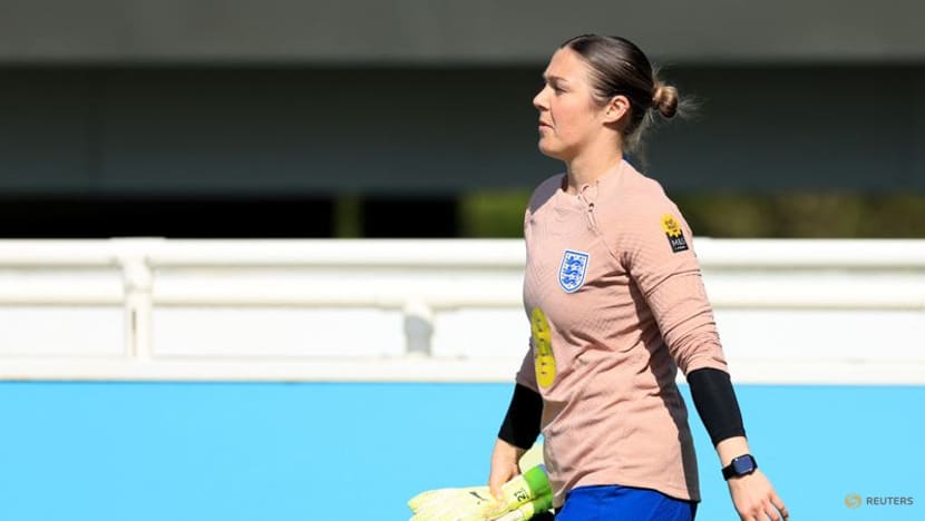 Wiegman disappointed by Earps' shock England retirement