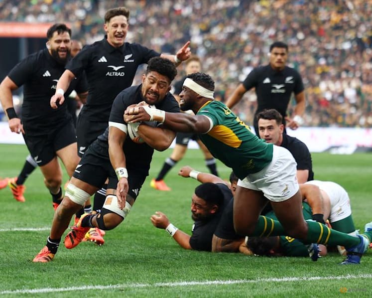 Springboks go 2-1 up in series after edging New Zealand