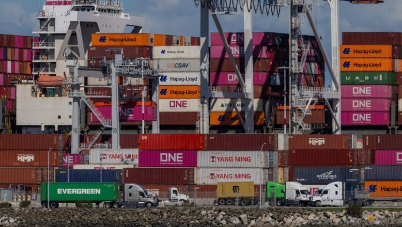 US starts collecting Trump's new 10% tariff, smashing global trade norms US starts collecting Trump's new 10% tariff, smashing global trade norms
