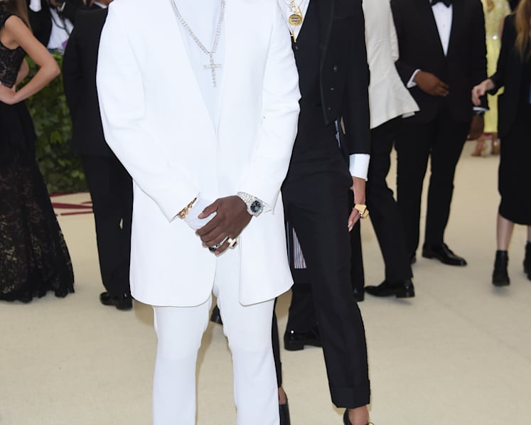 R&B singer Cassie testifies that Sean 'Diddy' Combs raped her and threatened to release sex videos