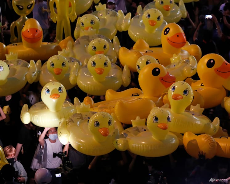 Thai man jailed for selling calendars with yellow ducks to 'mock' king